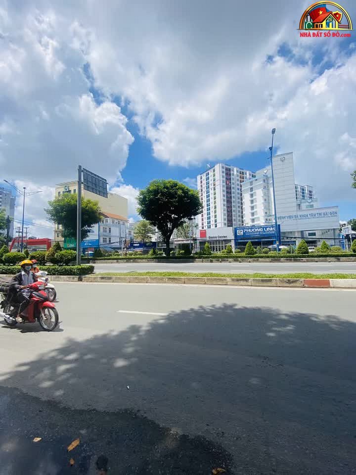 Bán nhà đất Đường Lạc Long Quân – Phường cũ Không xác định – Quận 11 – Phường mới Không xác định – Thành phố Hồ Chí Minh Diện tích 513 m² – Giá 87 tỷ