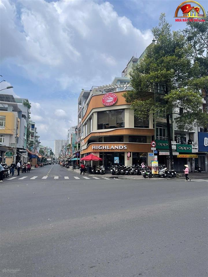 Bán nhà đất Đường Hoa Sữa – Phường cũ Cầu Kiệu Quận Phú Nhuận – Phường mới Không xác định – Thành phố Hồ Chí Minh diện tích 134m2 giá 39 tỷ