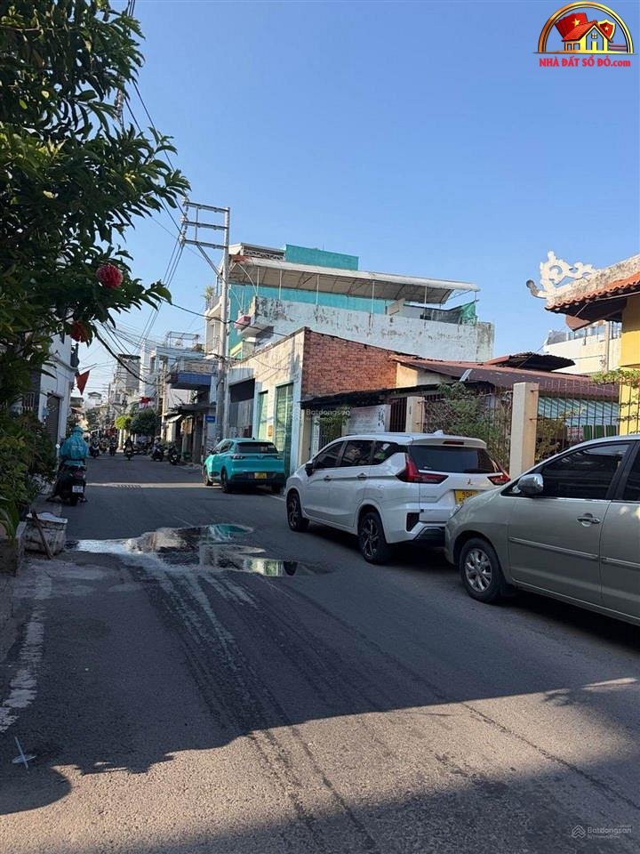 Nhà 4PN có phòng ngủ tầng trệt, Đường Đình Tân Khai – Phường cũ Bình Trị Đông Quận Bình Tân – Phường mới Bình Trị Đông – Thành phố Hồ Chí Minh, Diện tích 42 m2, Giá 4.98 tỷ