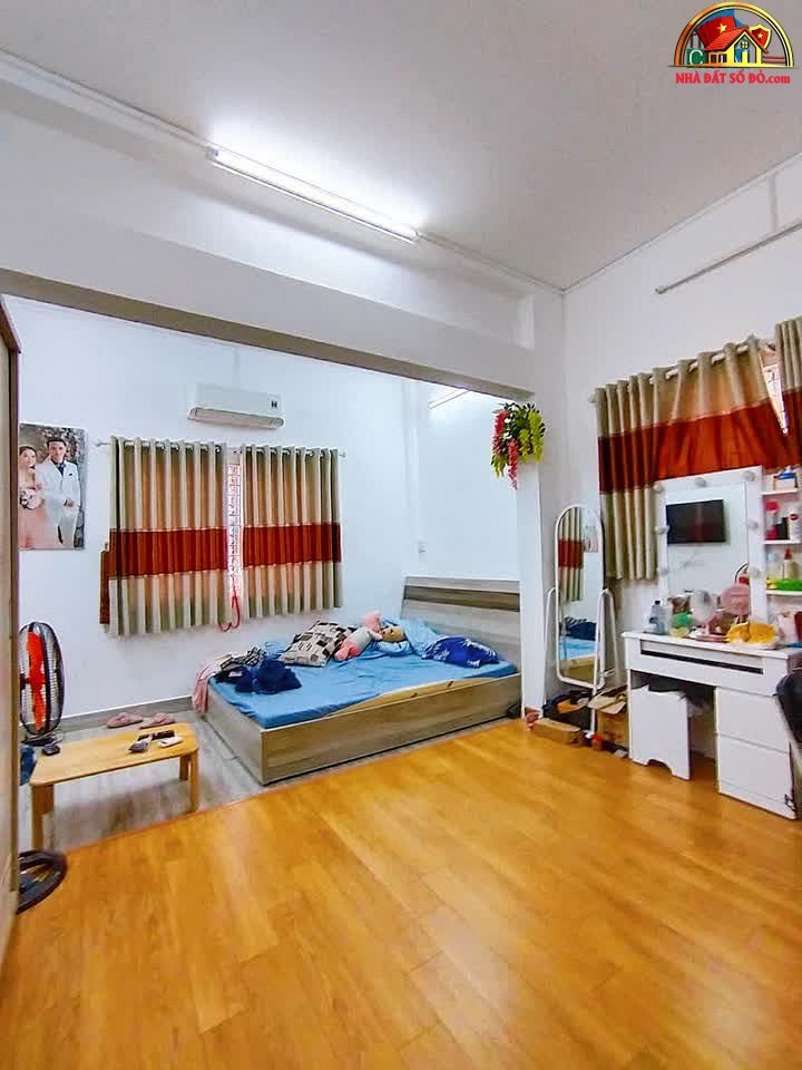 Bán nhà đất Đường Lạc Long Quân – Phường cũ Không xác định – Quận 11 – Phường mới Không xác định – Thành phố Hồ Chí Minh Diện tích 45 m² giá 3.8 tỷ