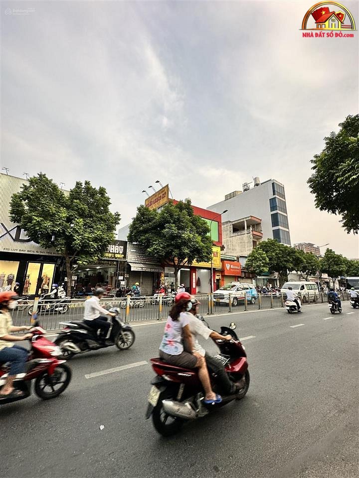 Bán nhà đất Đường Lũy Bán Bích – Phường cũ Hòa Thạnh Quận Tân Phú – Phường mới Hòa Thạnh – Thành phố Hồ Chí Minh diện tích 436 m2 giá 50000000000