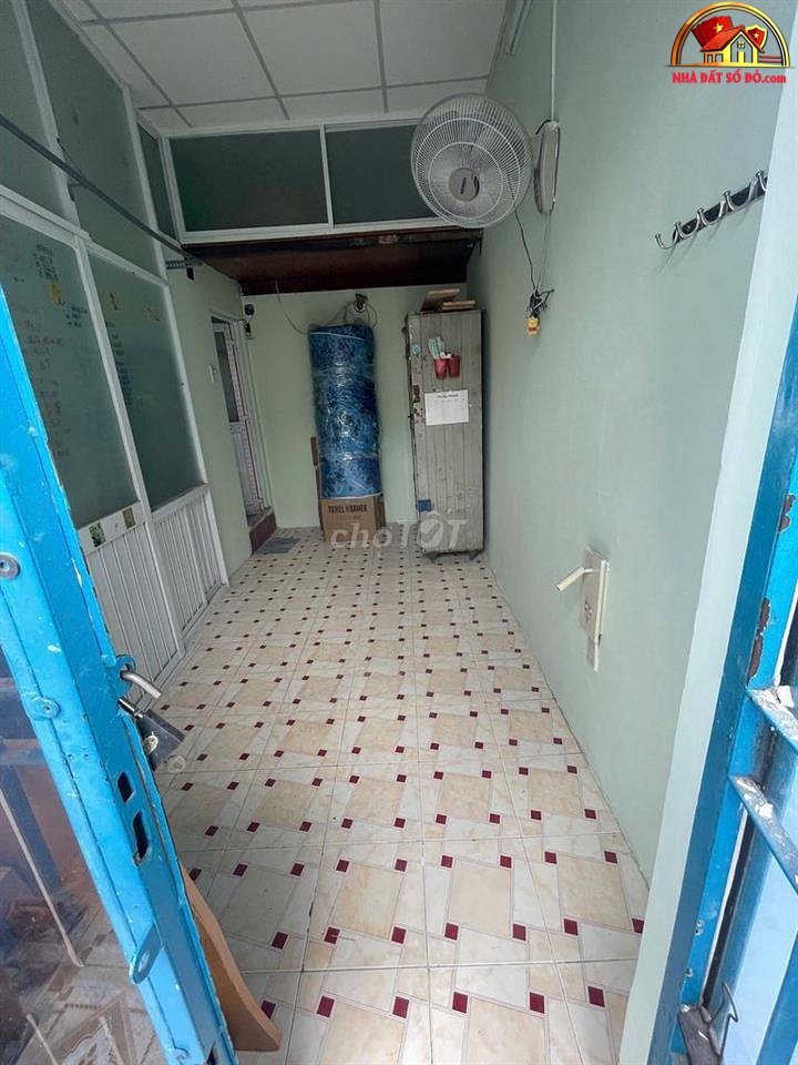 Bán nhà đất Đường Lạc Long Quân – Phường cũ 10 Quận Tân Bình – Phường mới 10 – Thành phố Hồ Chí Minh 16 m2 2.86 tỷ