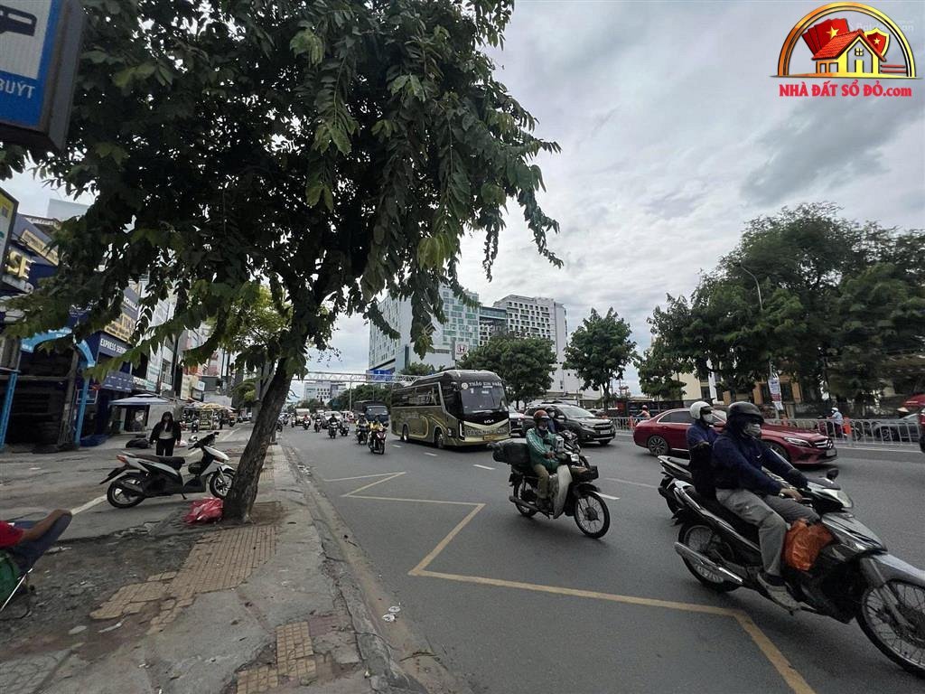 Bán nhà đất Đường Cộng Hòa – Phường cũ Không xác định Quận Tân Bình – Phường mới Không xác định – Thành phố Hồ Chí Minh diện tích 99 m2 giá 27 tỷ