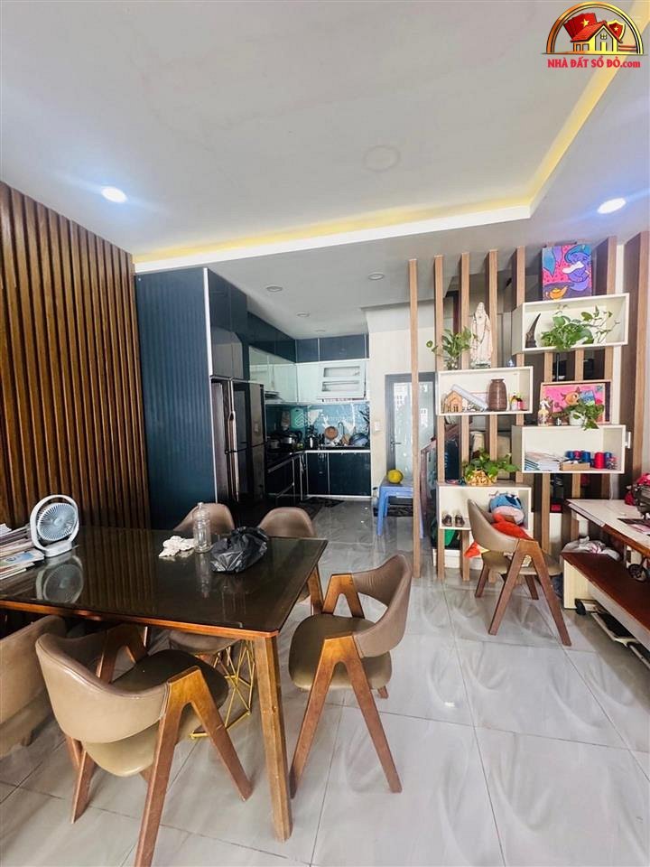 Bán nhà đất Đường Kênh Tham Lương – Phường cũ Bình Hưng Hòa Quận Bình Tân – Phường mới Bình Hưng Hòa – Tỉnh/Thành phố Hồ Chí Minh Diện tích 48 m2 Giá 4.75 tỷ