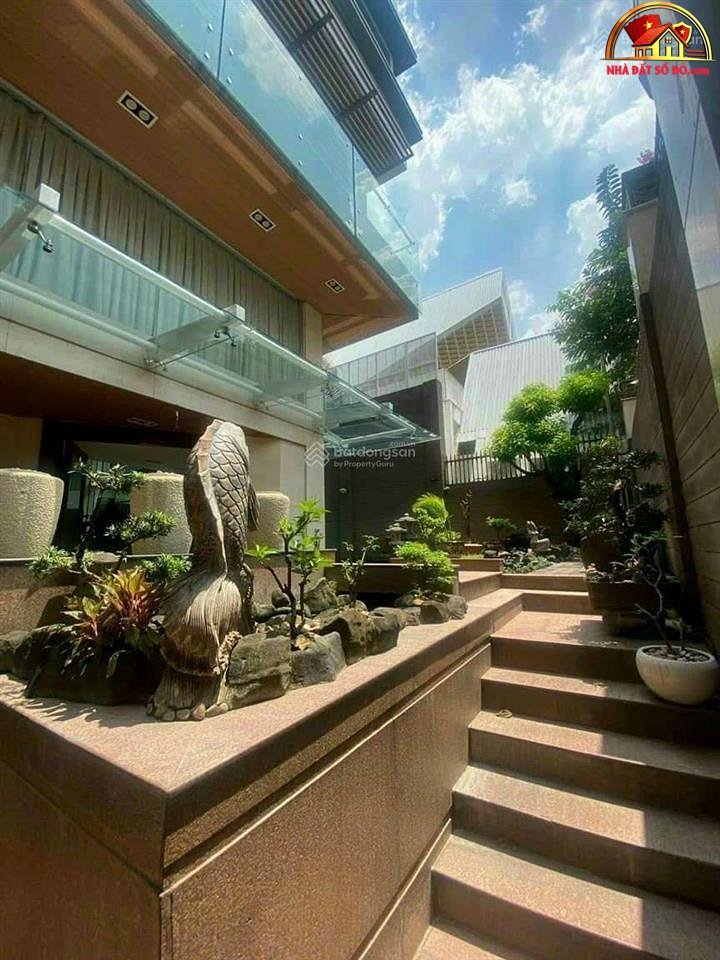 Bán nhà đất Đường Cách Mạng Tháng 8 – Phường cũ – Quận – Phường mới – Thành phố Hồ Chí Minh – Diện tích 450 m2 – Giá 84 tỷ