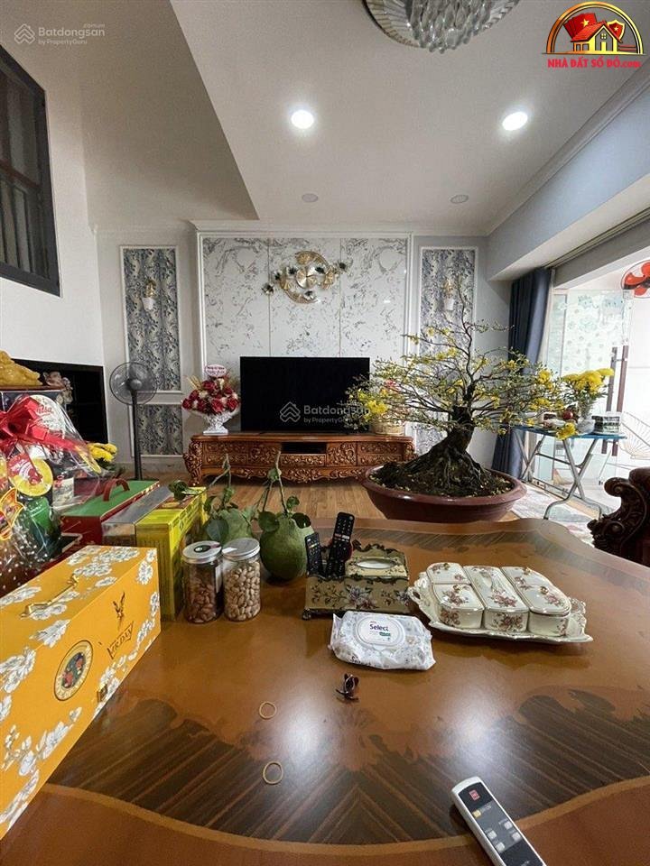 Biệt thự Đặng Văn Ngữ – Phường cũ 14 Quận Phú Nhuận – Phường mới 14 – Thành phố Hồ Chí Minh diện tích 100m2 giá 28000000000