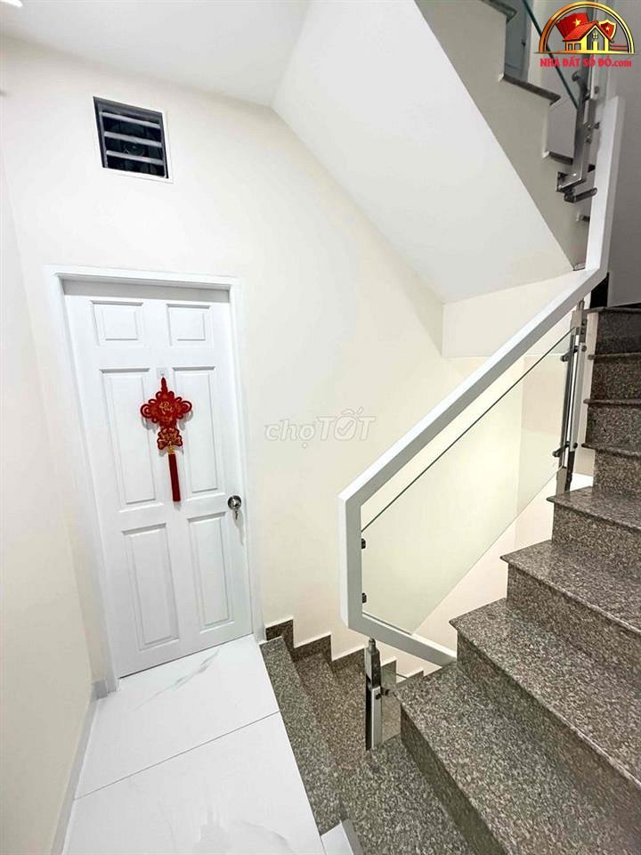 Bán nhà đất Đường Tân Sơn Nhì – Phường cũ Tân Sơn Nhì Quận Tân Phú – Phường mới Tân Sơn Nhì – Thành phố Hồ Chí Minh diện tích 30 m2 giá 8.9 tỷ
