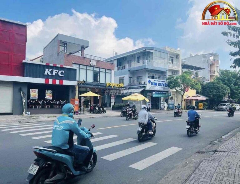 Bán nhà đất Đường Tân Sơn Nhì – Phường cũ Tân Sơn Nhì Quận Tân Phú – Phường mới Tân Sơn Nhì – Thành phố Hồ Chí Minh diện tích 30 m2 giá 8.9 tỷ