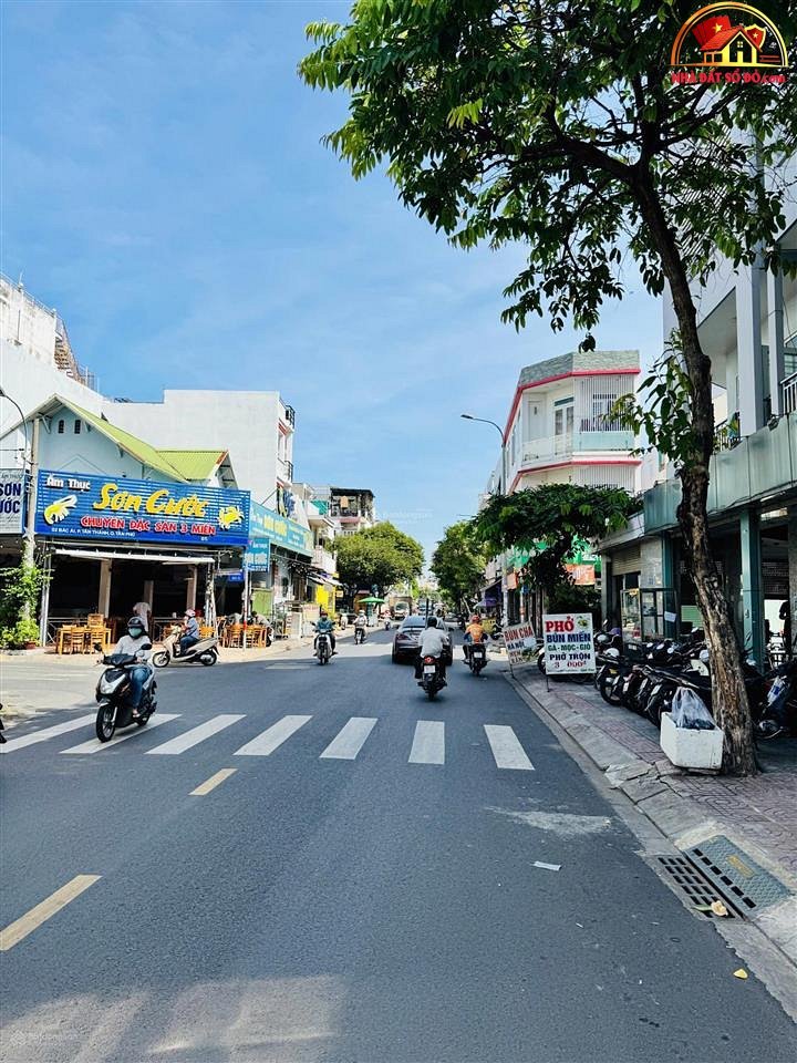 Bán nhà đất Đường Nguyễn Xuân Khoát – Phường cũ Không xác định – Quận Không xác định – Phường mới Không xác định – Thành phố Hồ Chí Minh 132 m2 18.5 tỷ
