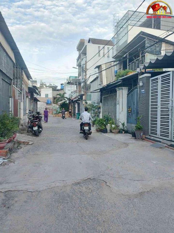 Bán nhà đất Đường Phan Huy Ích – Phường cũ 12 Quận Gò Vấp – Phường mới 12 – Thành phố Hồ Chí Minh diện tích 108 m2 giá 8.8 tỷ