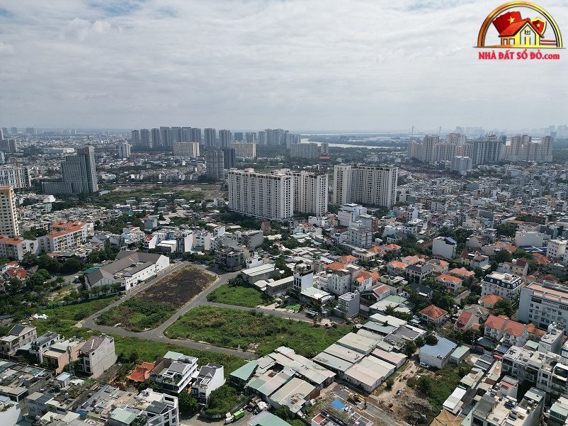 Xu hướng bất động sản sổ đỏ 2026–2027: Cơ hội và thách thức