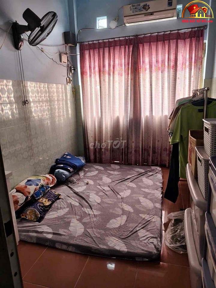 Bán nhà đất Đường Bà Hom – Phường cũ 13 Quận 6 – Phường mới 13 – Thành phố Hồ Chí Minh diện tích 18 m2 giá 2.5 tỷ