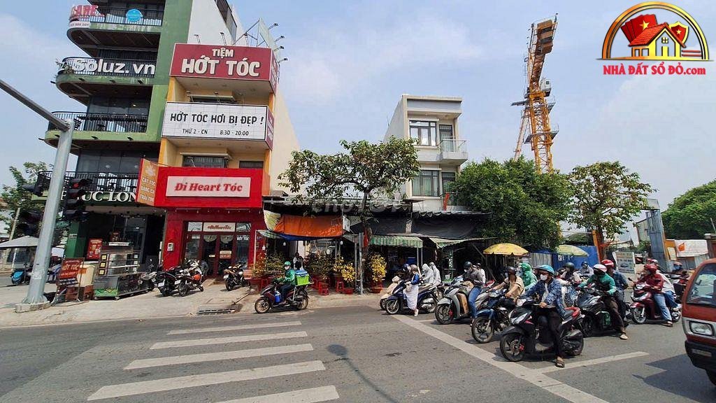 Bán nhà đất Đường Lê Trọng Tấn – Phường cũ Tây Thạnh Quận Tân Phú – Phường mới Tây Thạnh – Thành phố Hồ Chí Minh Diện tích 108 m2 – Giá 21.2 tỷ
