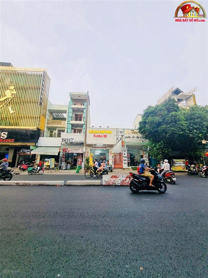 Bán nhà đất Đường Nguyễn Sơn – Phường cũ Phú Thọ Hòa – Quận Tân Phú – Phường mới Phú Thọ Hòa – Thành phố Hồ Chí Minh diện tích 340 m2 giá 50 tỷ