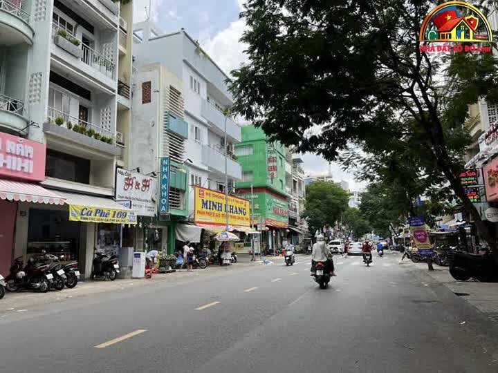 Bán nhà đất Đường Nhật Tảo – Phường cũ Không xác định – Quận 10 – Phường mới Không xác định – Thành phố Hồ Chí Minh – Diện tích 74.4m2 – Giá 11.2 tỷ