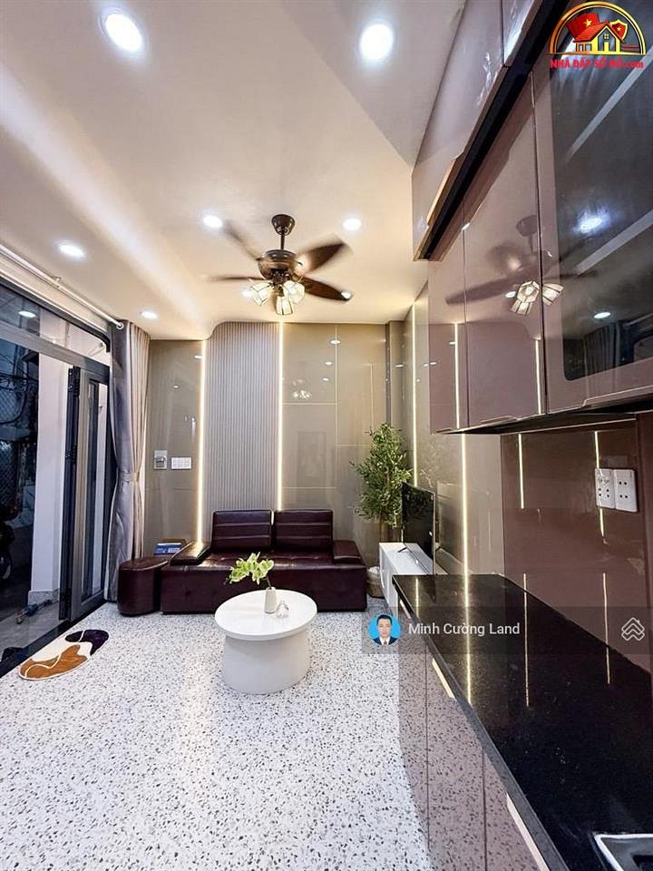 Siêu phẩm giá tốt Đường Hoàng Văn Thụ – Phường cũ Phường 9 Quận Phú Nhuận – Phường mới Phường 9 – Thành phố Hồ Chí Minh Diện tích 21 m2 Giá 3.65 tỷ