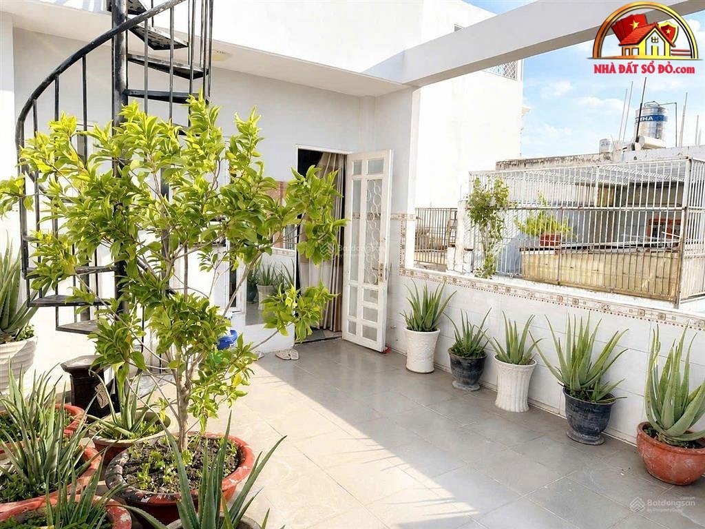 Nhà đẹp 4 tầng Đường Lê Quốc Trinh – Phường cũ Phú Thọ Hòa Quận Tân Phú – Phường mới Phú Thọ Hòa – Thành phố Hồ Chí Minh Diện tích 62 m2 Giá 9.94 tỷ
