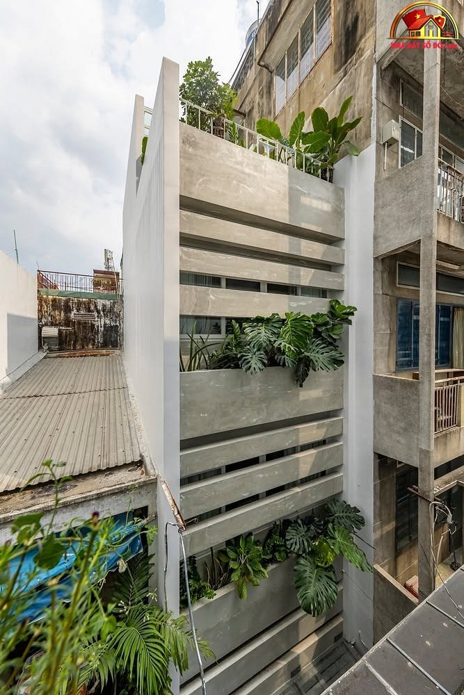 Khám Phá Ngôi Nhà 4 Tầng Tại Quận 10: Thiết Kế Độc Đáo Và Hiện Đại