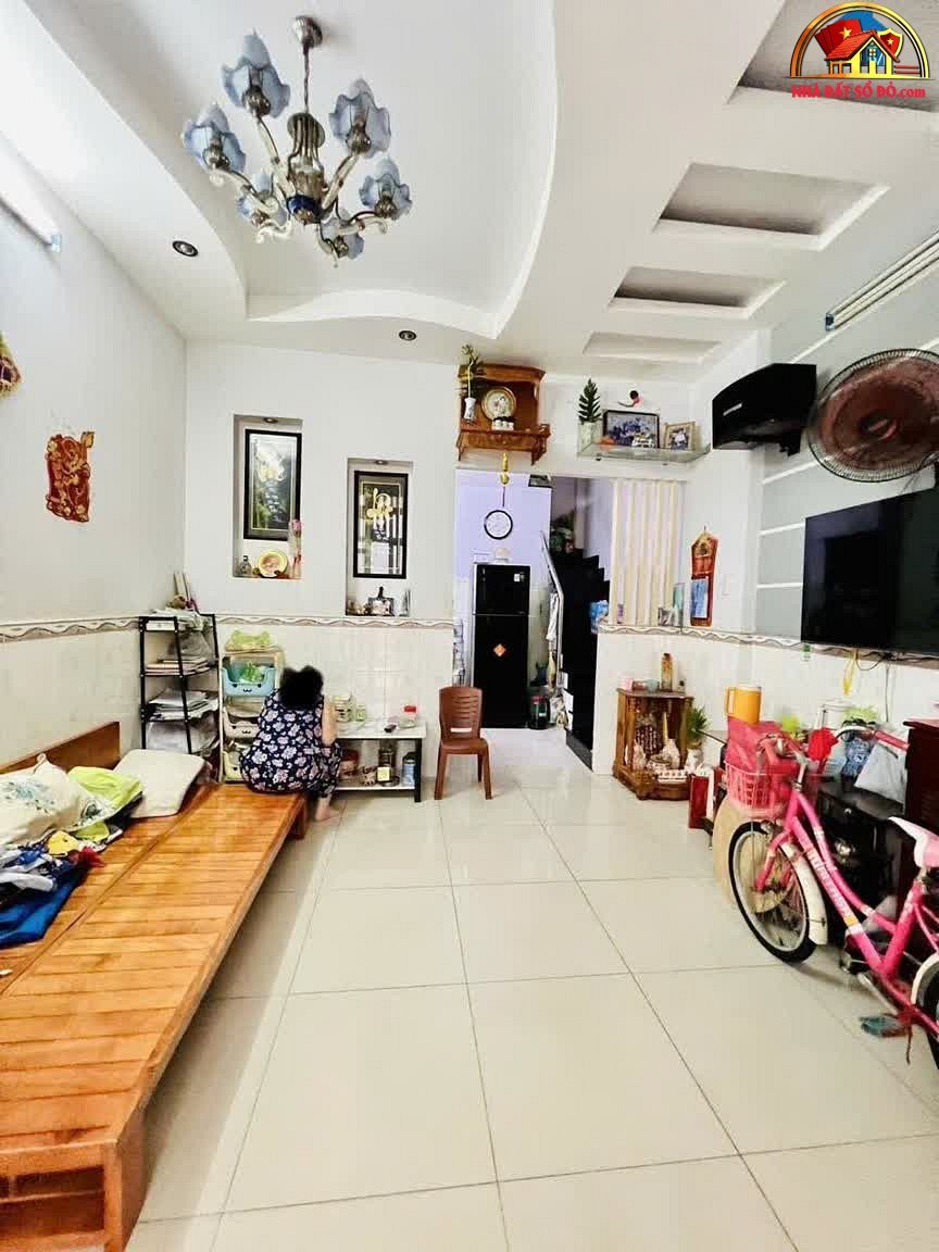 Nhà Đẹp 3 Tầng - Tân Bình - Cạnh Hẻm Xe Hơi - Chỉ Nhỉnh 4 Tỷ - Bán nhà riêng Tân Bình Hồ Chí Minh 4.2 tỷ 33 m²
