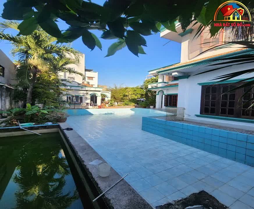 Biệt thự sân vườn 1074m² giá 74.9 tỷ – thương lượng ngay – “NHÀ ĐẤT BẤT ĐỘNG SẢN SỔ ĐỎ”
