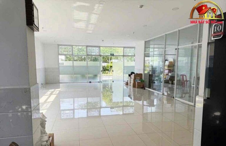 Căn Shophouse 1 trệt 1 lầu, 250m2 – Đang chờ bạn khai thác thương mại – 16.5 tỷ