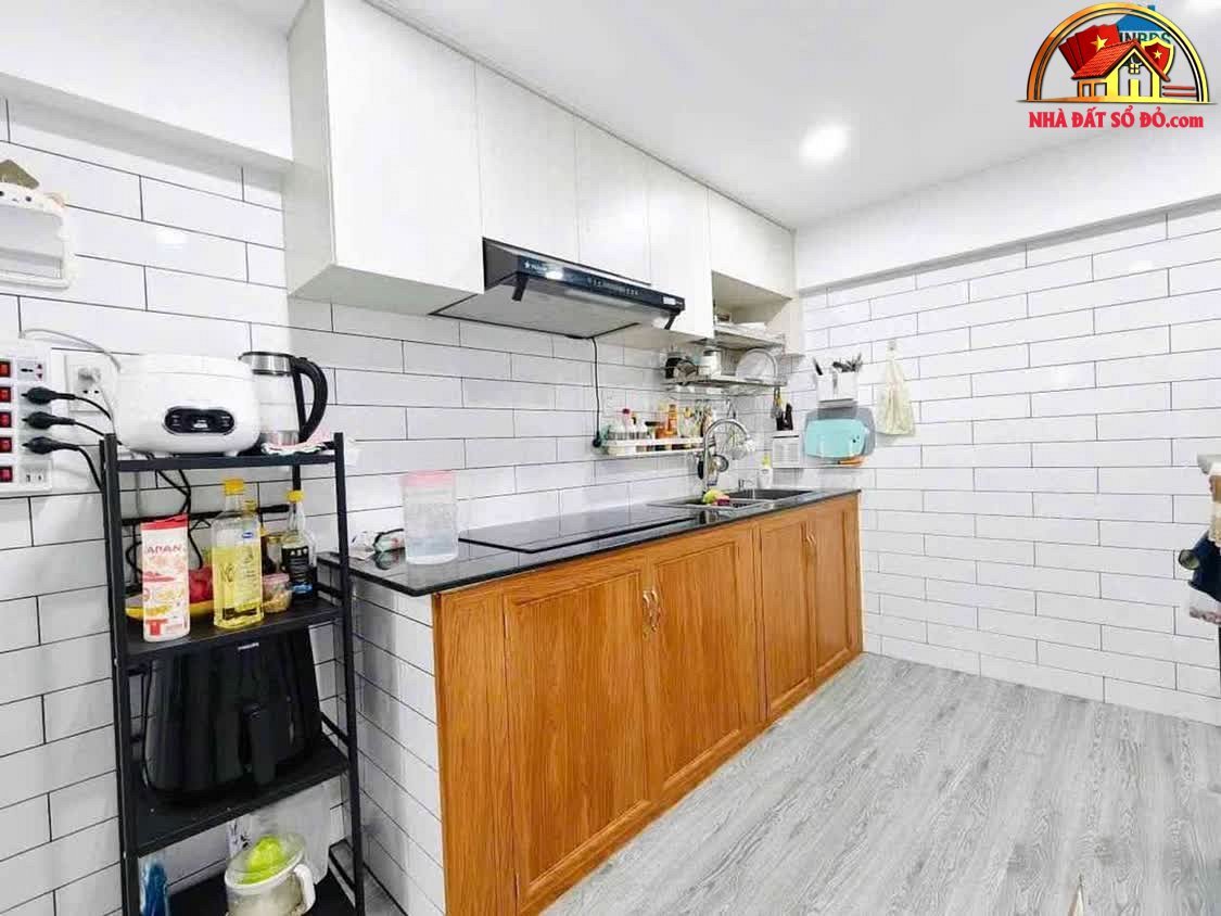 Nhà đẹp 4 tầng, hẻm xe hơi, giá chỉ 7.5 tỷ – Sổ đỏ chính chủ