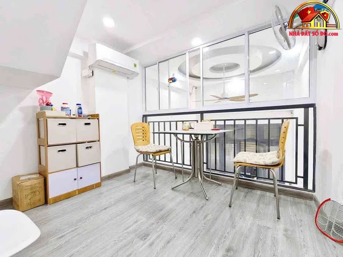 Nhà đẹp 4 tầng, hẻm xe hơi, giá chỉ 7.5 tỷ – Sổ đỏ chính chủ