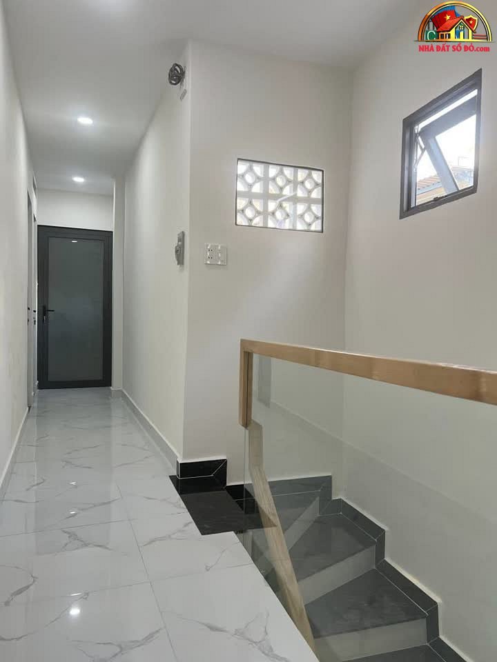 Nhà đẹp 100m², chỉ 4,25 tỷ, hẻm 3 gác an ninh – Tôn Đản – Phường 8 – Quận 4 – Hồ Chí Minh – NHÀ ĐẤT BẤT ĐỘNG SẢN SỔ ĐỎ