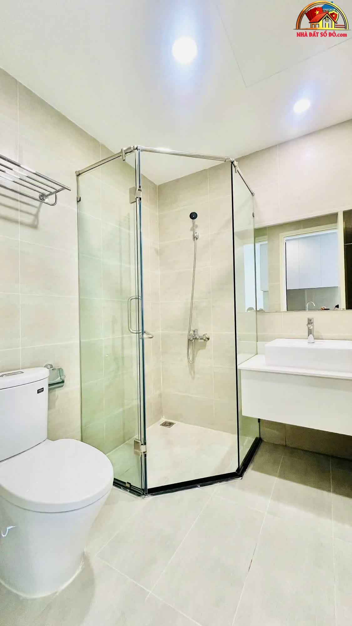 Căn hộ Officetel view Hồ Bơi, 39m2 chỉ 2.5 tỷ – Bán ngay tại Lavida Plus