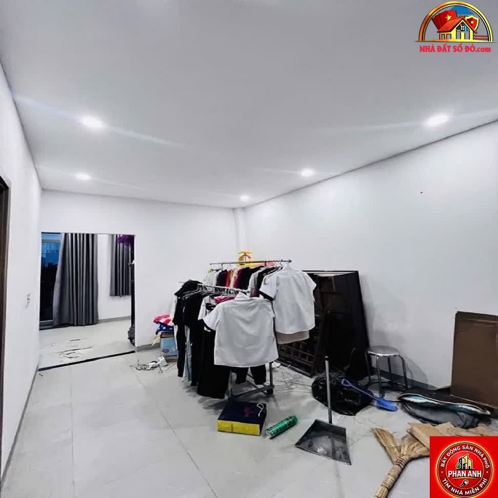 Nhà mặt tiền 3 tầng Thủ Đức, tiện kinh doanh, giá thương lượng – NHÀ ĐẤT BẤT ĐỘNG SẢN SỔ ĐỎ