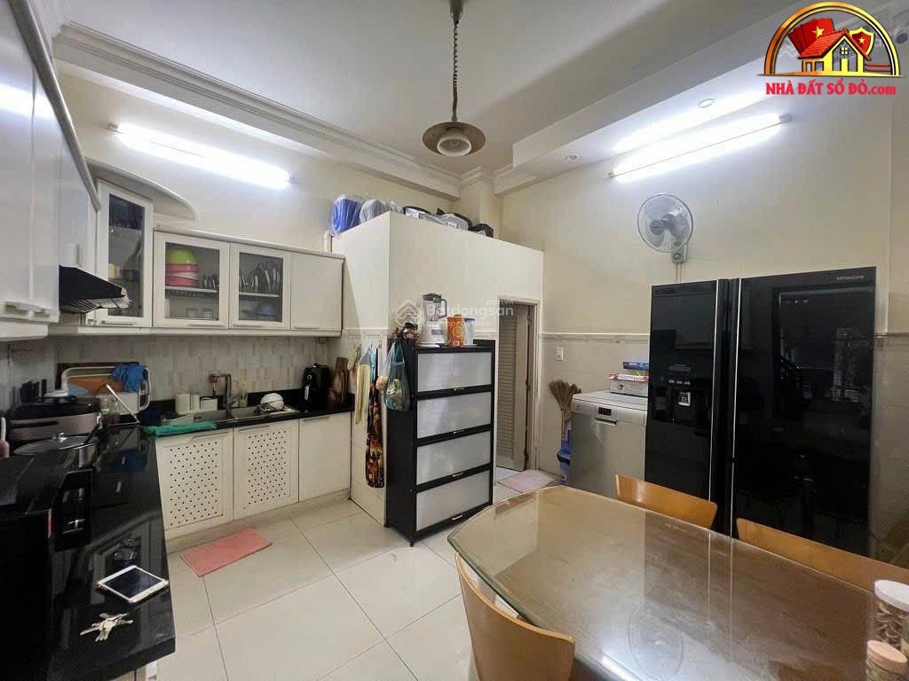 Nhà 5 Tầng, 6 PN, 6 WC Giá 18 Tỷ – Bán Nhà Đất Sổ Đỏ