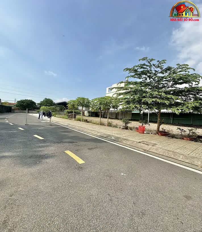 Đất thổ cư 4876m2 sổ đỏ ngay KCN Tân Bình – giá 110 tỷ – Bình Hưng Hòa – Bình Tân – Hồ Chí Minh