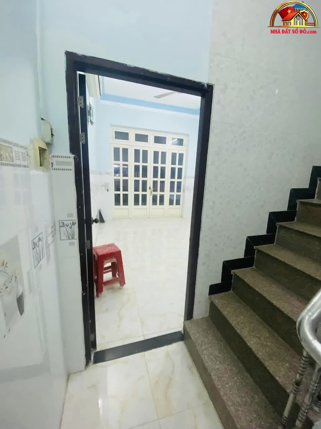 Nhà 3 tầng nở hậu, đường 10m gần chợ – Quận 8 –