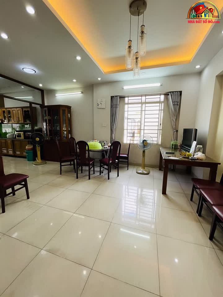 Căn nhà siêu lợi nhuận tại Tân Phú, giá chỉ 28 tỷ – NHÀ ĐẤT BẤT ĐỘNG SẢN SỔ ĐỎ