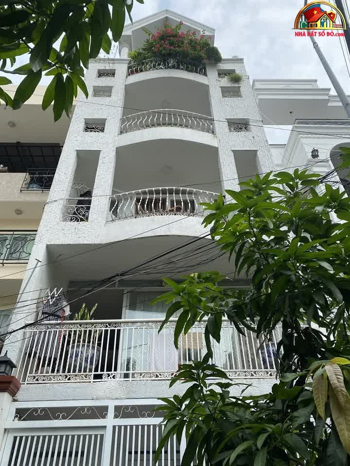 Biệt thự sang trọng ngay sân bay – 16 tỷ – 100 m² – Bán nhà biệt thự, liền kề