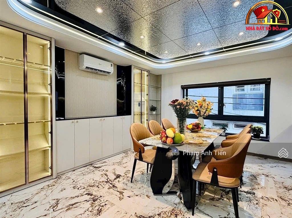 Nhà 3 tầng, 4 phòng ngủ, pháp lý sổ đỏ – Đường Hoàng Minh Giám – Phú Nhuận – NHÀ ĐẤT BẤT ĐỘNG SẢN SỔ ĐỎ