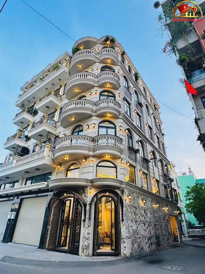 Nhà 6 tầng full nội thất, thang máy, giá 20.5 tỷ – Cơ hội đầu tư hiếm có