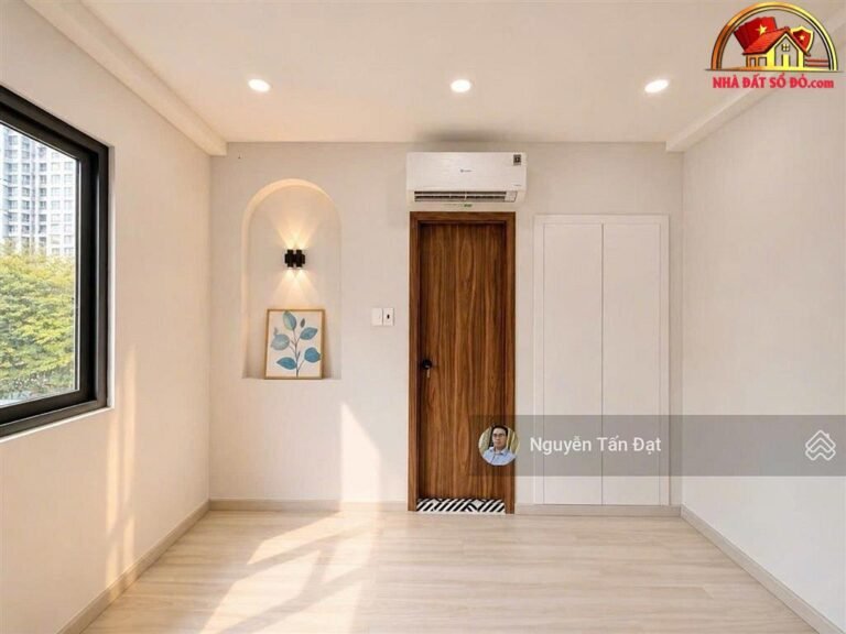 Nhà mặt tiền 5 tầng tại Huỳnh Văn Bánh – 30m2 – 11,1 tỷ – cơ hội đầu tư xịn