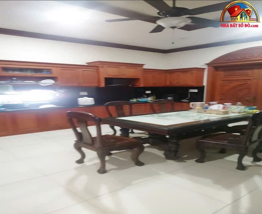 Biệt thự 4 tầng sang trọng gần công viên Hồ Trái Tim – 620m² – 51 tỷ