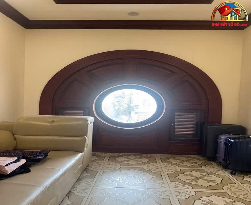 Biệt thự 4 tầng sang trọng gần công viên Hồ Trái Tim – 620m² – 51 tỷ