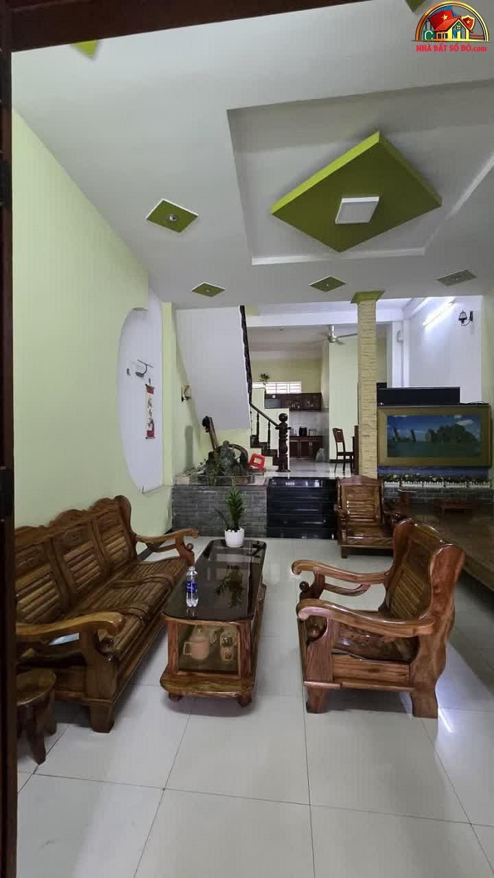Nhà 3 tầng mới đẹp tại Ca Văn Thịnh, ở ngay giá chỉ 8.45 tỷ – BĐS Hải Châu Đà Nẵng