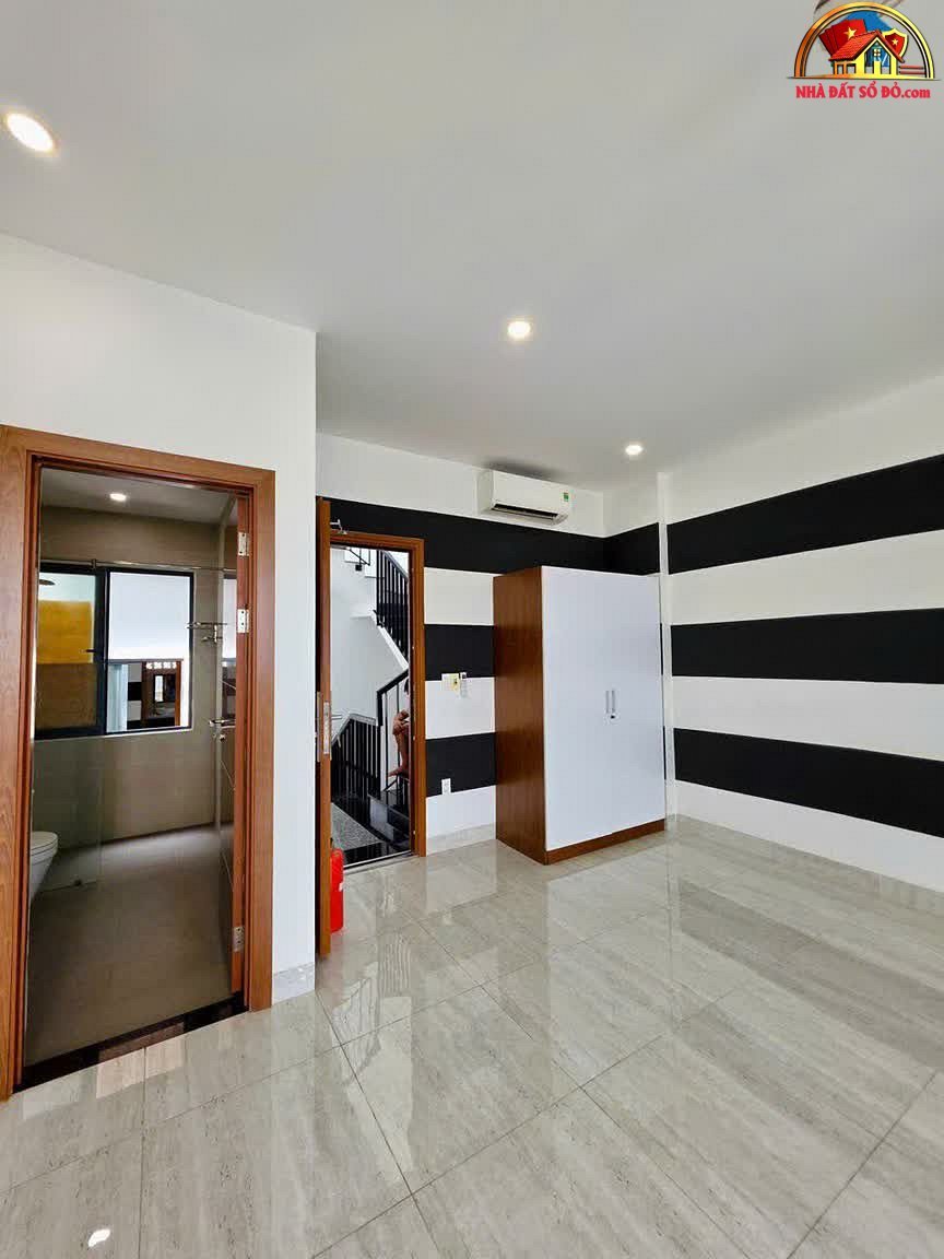 Bán tòa căn hộ 137m² 5 tầng gần bãi tắm Sơn Thủy &… – Bán nhà trong ngõ, hẻm Quận Ngũ Hành Sơn – Đà Nẵng giá 10 – 15 tỷ