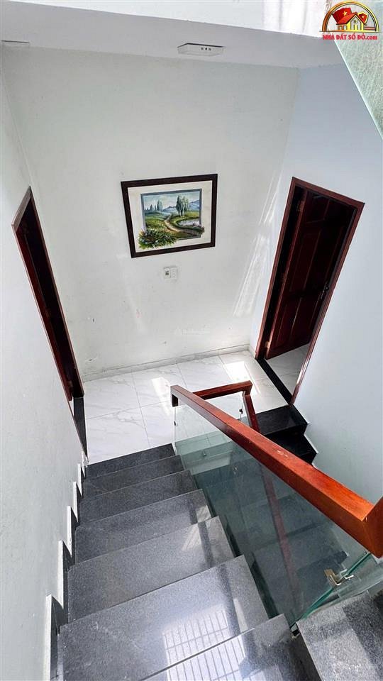 Bán nhà hẻm rộng, 4PN, 6WC, giá hót 7.3 tỷ – Nguyễn Chí Thanh – Quận 11 – NHÀ ĐẤT BẤT ĐỘNG SẢN SỔ ĐỎ