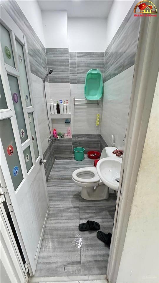 Bán nhà hẻm rộng, 4PN, 6WC, giá hót 7.3 tỷ – Nguyễn Chí Thanh – Quận 11 – NHÀ ĐẤT BẤT ĐỘNG SẢN SỔ ĐỎ