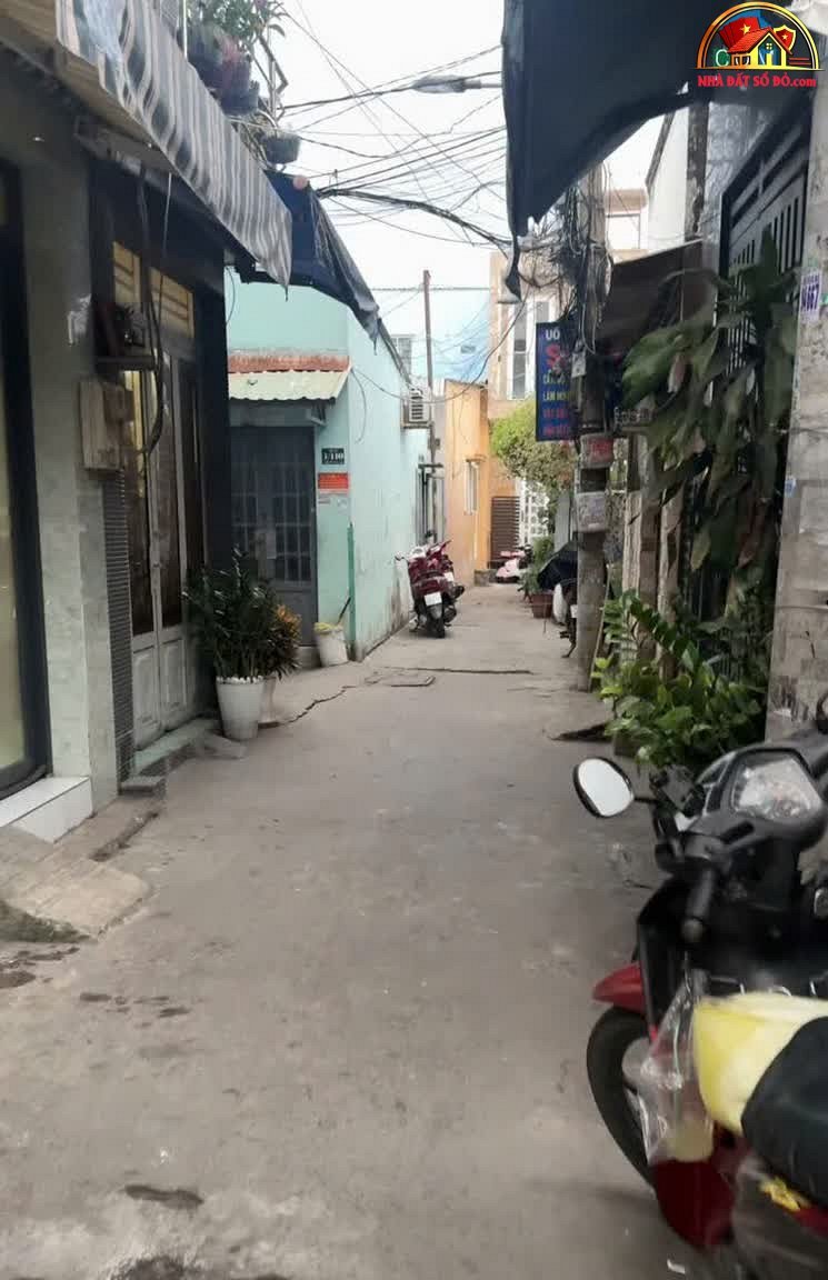 Nhà nở hậu 4PN với diện tích 61m², giá chỉ 2.95 tỷ – Bán nhanh tại Bình Đông, Quận 8, Hồ Chí Minh