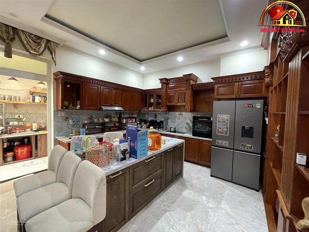 Biệt thự cổ điển 200m², 32 tỷ – Hẻm xe hơi – An Lạc – Bình Tân – Hồ Chí Minh – NHÀ ĐẤT BẤT ĐỘNG SẢN SỔ ĐỎ
