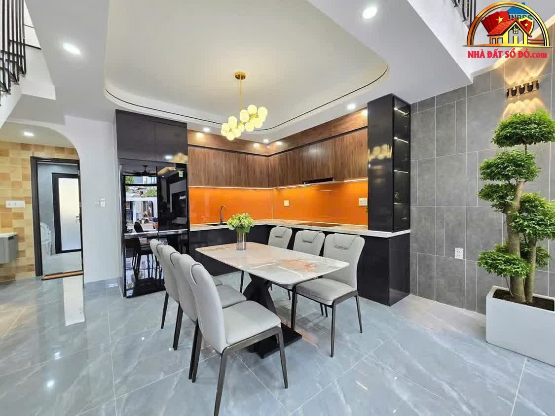 Nhà 3 tầng mặt tiền 2 đường, gần Chợ – Đà Nẵng – 12.5 tỷ – “NHÀ ĐẤT BẤT ĐỘNG SẢN SỔ ĐỎ”