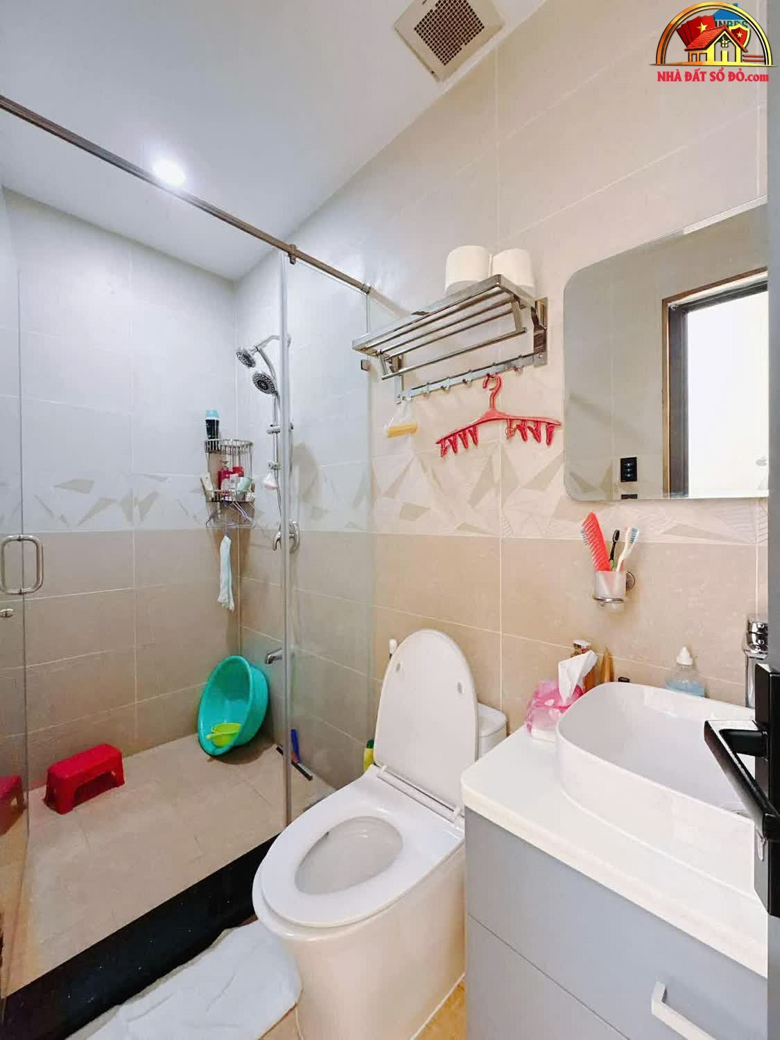 Bán nhà riêng 2 tầng 70m2 chỉ 4.69 tỷ, hẻm đường Đoàn Văn Bơ – Quận 4 – Hồ Chí Minh – NHÀ ĐẤT BẤT ĐỘNG SẢN SỔ ĐỎ