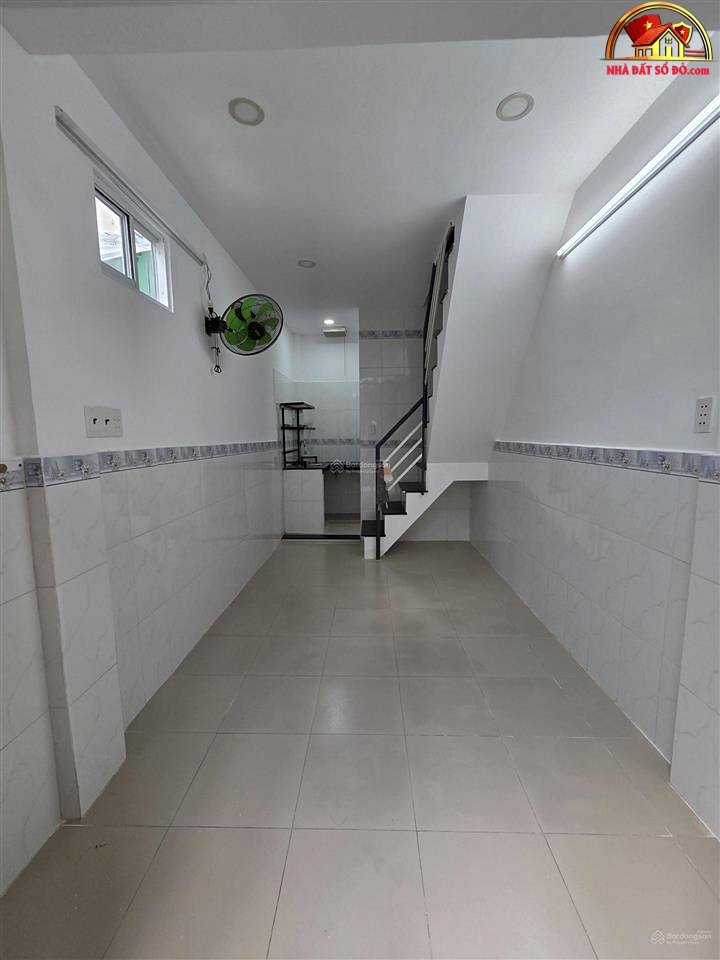 Nhà mới tại Phan Xích Long, 14m2 – 2.3 tỷ – Gần hẻm xe hơi
