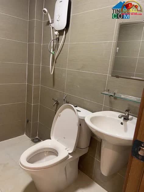 Nhà đẹp 2 tầng hẻm xe hơi rẻ chỉ 8,4 tỷ – Quận 7 – Hồ Chí Minh – NHÀ ĐẤT BẤT ĐỘNG SẢN SỔ ĐỎ